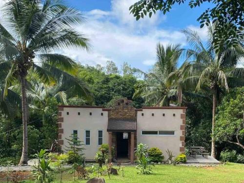 Staycation Bungalow at a Mountain Farm in Bataan