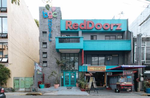 RedDoorz Plus @ Danlig Street Makati