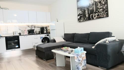 Bulgaria mall free underground parking