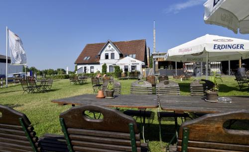 Kanal 33 Pension - Café - Biergarten