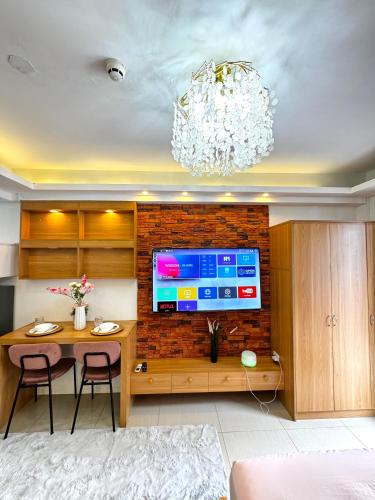 European Inspired Shore 2 Residences