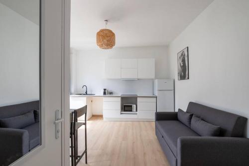 Clichy New Flat 15 Min from Paris , Ideal for 4 Guests