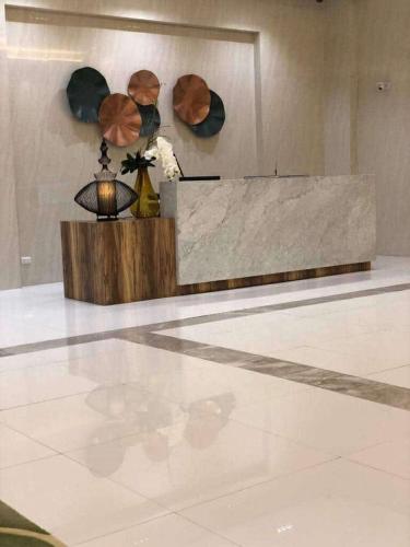 Ivy Condotels Unit -101Newport Boulevard