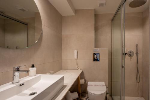 Minos Hotel