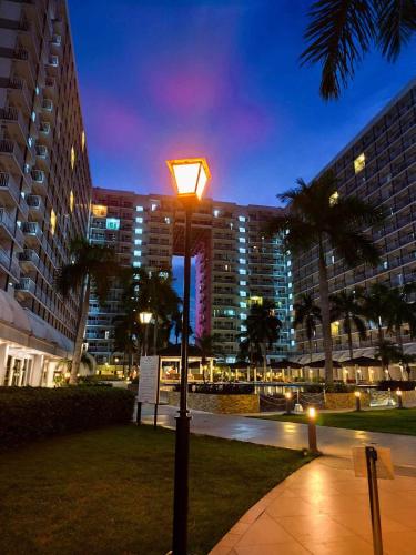 Mall of Asia Garden view 2 Bedrooms 2 bathrooms