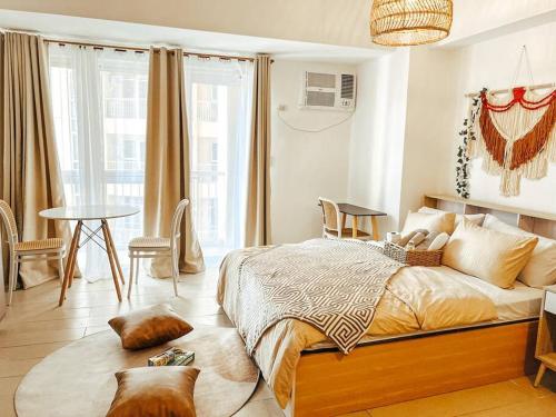 Venice Luxury Residences Studio McKinley Hill