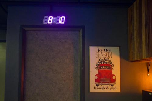 EL MEIR STAYCATION SMART CINEMA CABIN BESIDE ENCHANTED KiNGDOM