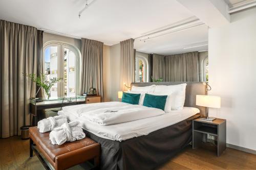 Clarion Hotel Admiral