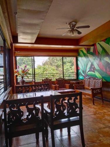 F and C Guesthouse by Hiverooms