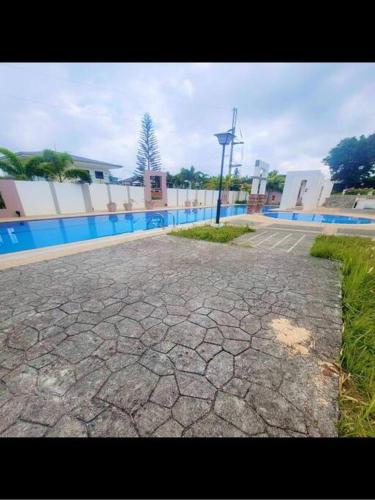 Alohas lounge tagaytay