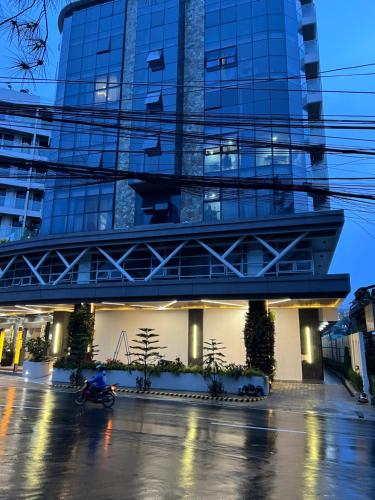 City Hub 523