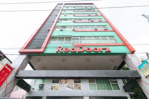 Good 101 Hotel by RedDoorz