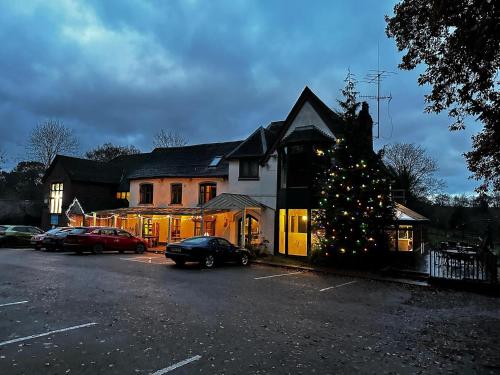 Jacobean Hotel