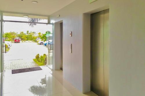 Spacious Condo Unit with Balcony