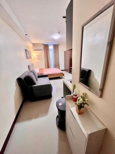 Spacious Condo Unit with Balcony