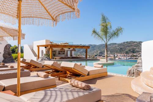 Evlalia Studios & Apartments