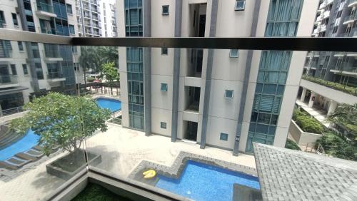 Hilander's 1 bedroom Condotel across terminal 3 Airport