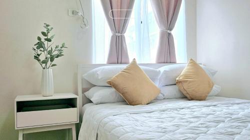 Marina Oasis Two Bed Room Condo Unit