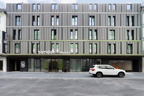Sander Hotel