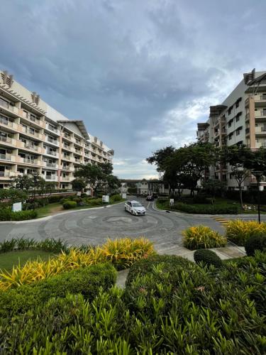 Two Bedroom with Balcony 70sqm -Pasig