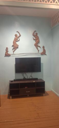 Tiny house in city proper