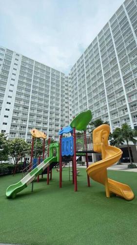 Condo at Shore 1 with Netflix