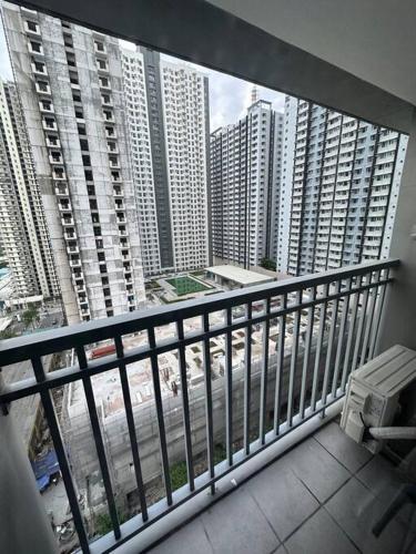 Vince Cozy Staycation