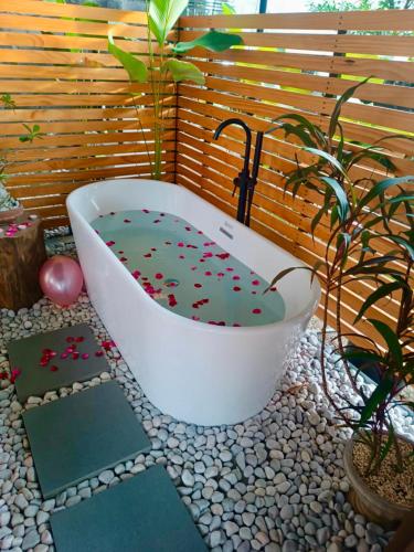 Cozy Tiny Home with Outdoor Hot Tub in City Center