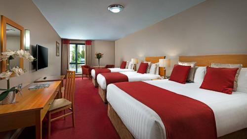 South Court Hotel
