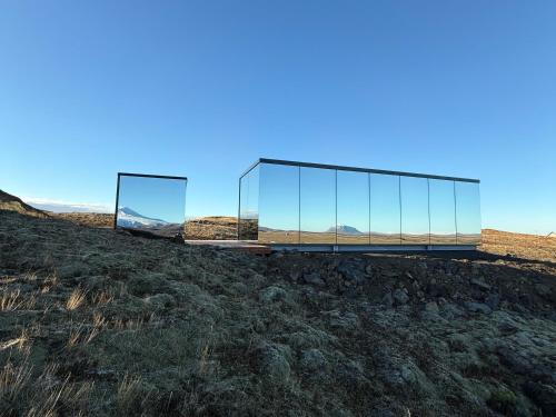 ÖÖD Hekla Horizon - Mirror Houses