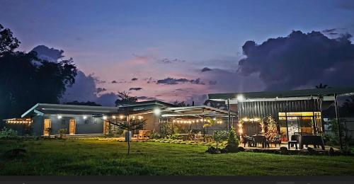 Jorge's Economy Room