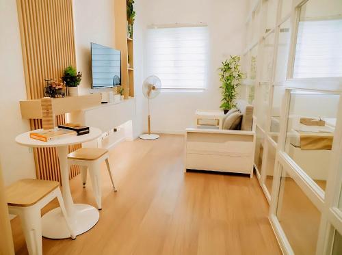 Staycation - SM Cheer Residences