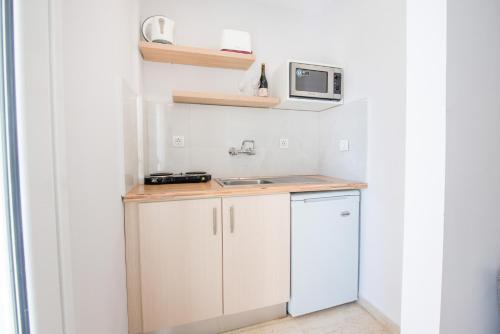 Korina Apart Hotel Kavos