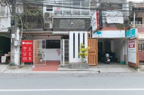 RedDoorz near Mckinley Hill Taguig City
