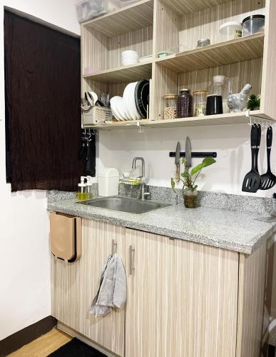 Pet-friendly 1BR Condo Unit in Imus with Wifi Netflix -Min 2 nights