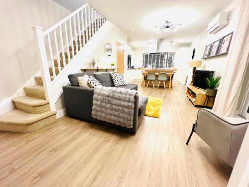 Margate Duplex with Private Terrace Air Conditioning The Duplex Margate