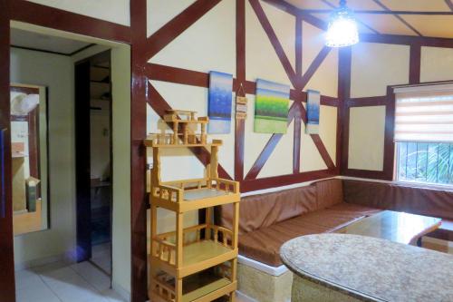 Alonaland Resort Apartelle