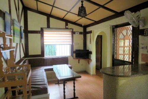 Alonaland Resort Apartelle