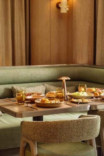 Renaissance Polat Istanbul Hotel