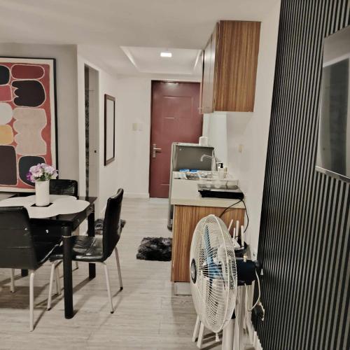 ADB Avenue Tower Staycation