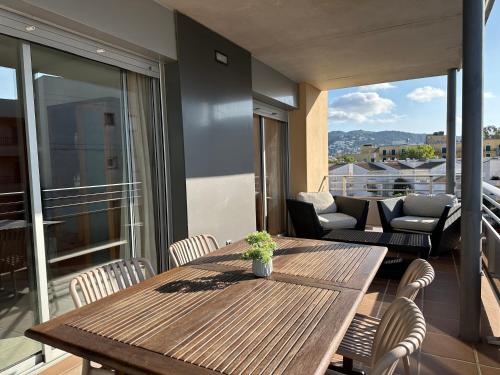 Agi Torre Quimeta Apartments