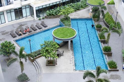 SM HOME Spring Residences Staycation and Condotel