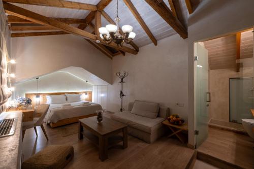 Panellinion Luxury Rooms