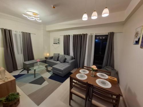 TWIN LAKES TAGAYTAY BELVEDERE condo apartment with Over-looking