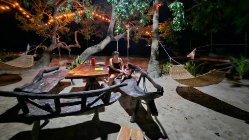 Floresitas Beach Resort