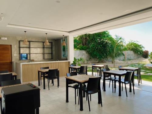 Avila's Horizon Dive Resort Santander