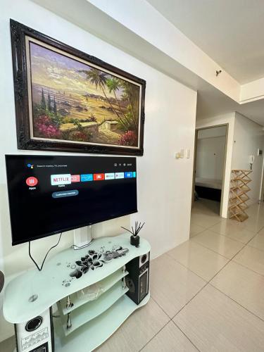 2 Bedroom Staycation Sure Stay near Mall of Asia Pasay