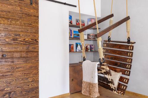 Big 75m2 next to Opera building in direct centrum, Air-conditioned, balcony, 24h self checking