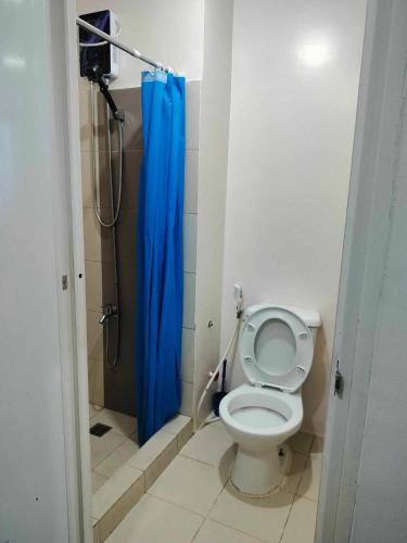 27th Floor Cozy Studio Unit with City View in Mplace