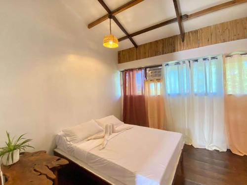 PRECIOUS HOMESTAY - Cozy Room